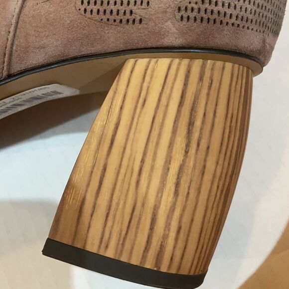 Sanctuary Rock Tonal Camo Suede Toe Block Booties - Picture 3 of 7